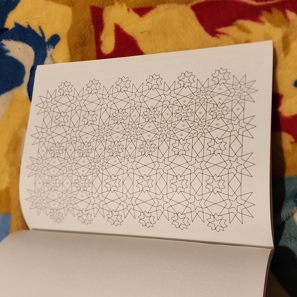 More Mosaic Designs to Color 1999 - Picture 3 of 4